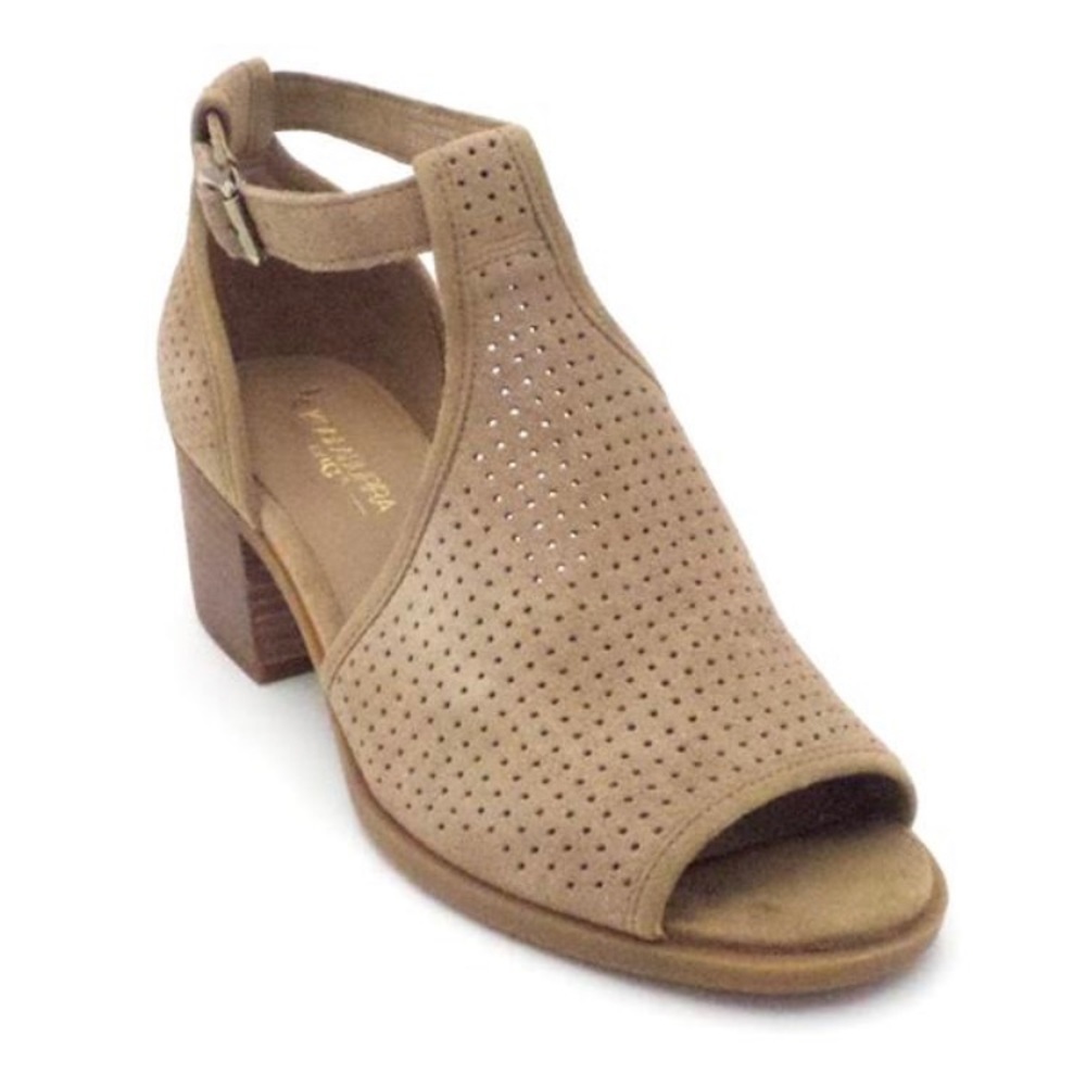 Koolaburra by UGG perforated heeled sandals size 6.5